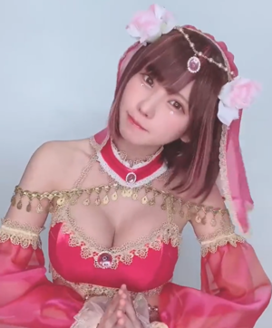 えなこのおっぱい