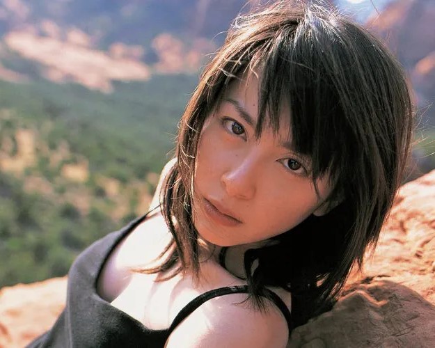 【画像】現在の奥菜恵(46)さん、まだまだイケると話題になるｗｗｗｗｗ