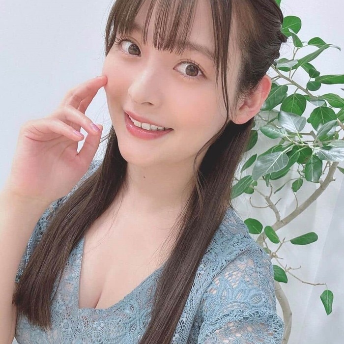 【画像】巨乳声優の上坂すみれさん、配信のビジュが生々しいと話題になるwwwwww