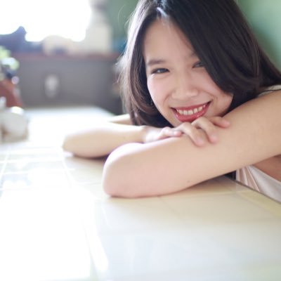 【画像】地震速報で突然出演した尼子佑佳アナ、服装に違和感があると話題になるｗｗｗｗｗ