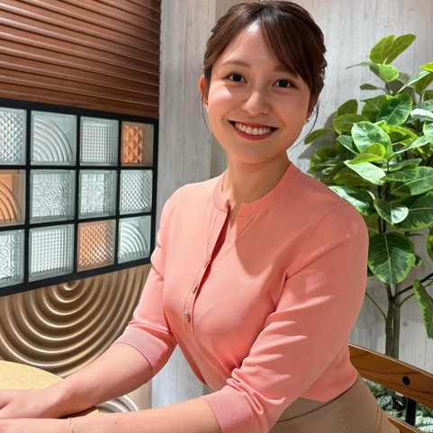【画像】三山賀子アナ、服がはち切れそうな豊満っぷりがえちえちすぎるｗｗｗｗｗ