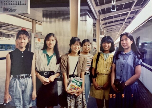 【画像】約40年前の女子高生さん、今でもイケるｗｗｗｗｗｗ
