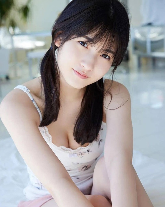 北川莉央の水着おっぱい