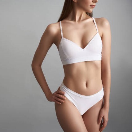 【画像】最近の女子さん、ブラとパ○ツが目視できるこのファッションｗｗｗｗｗｗｗ