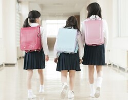 女子小学生の靴下