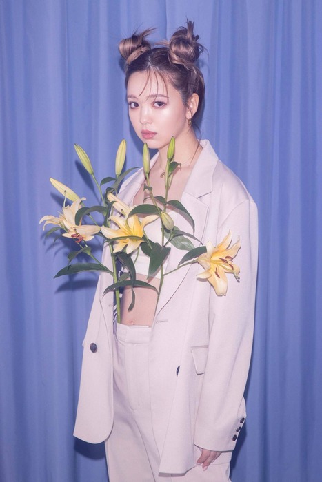 藤田ニコルのケツ