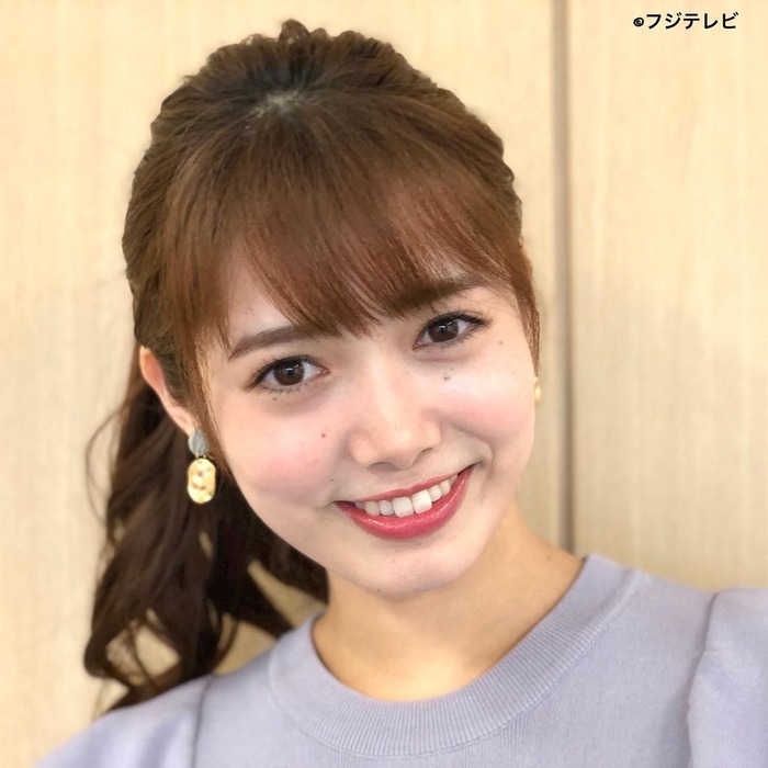 谷尻萌のニット胸4