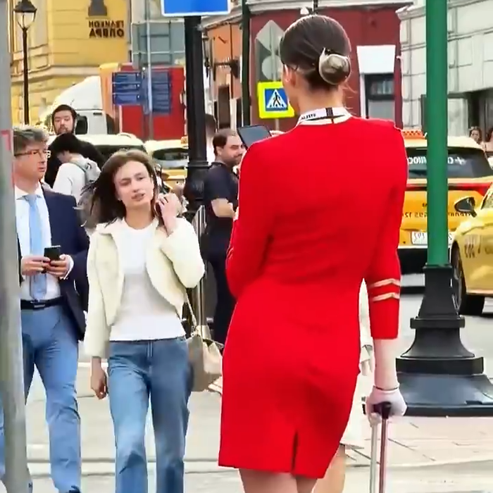 【動画】"190cm級"超モデル体型美人が街中に現れた結果wwwwwww