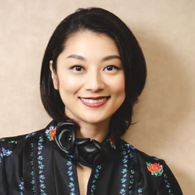 【画像】小池栄子(45)さん、お乳のアピールがえ○ちすぎるwwwww