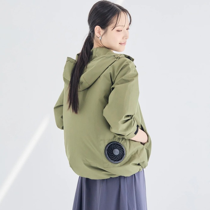 【画像】空調服を着た女子さん、予想外にエ□くなってしまうｗｗｗｗｗｗ