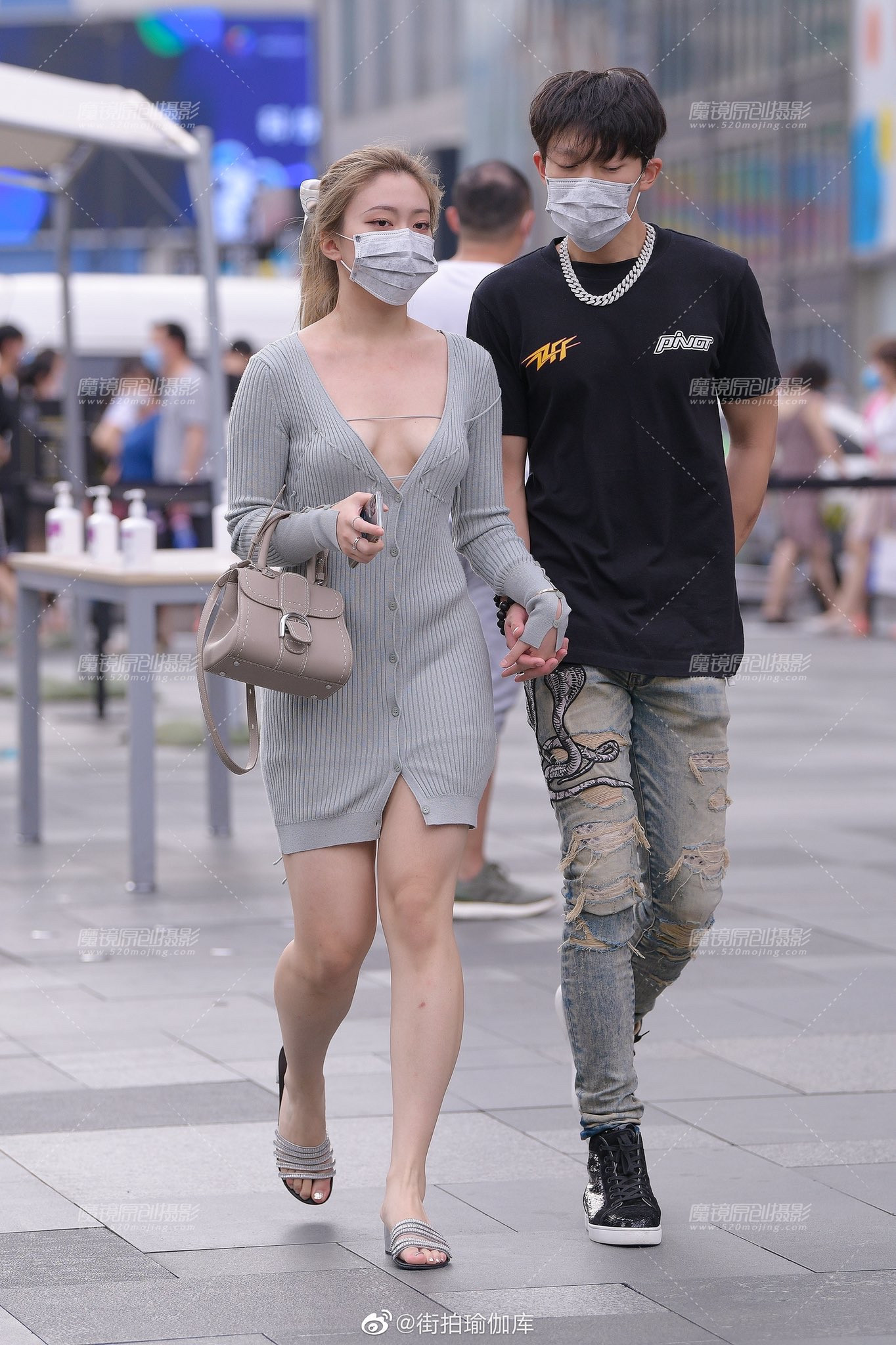 画像 まんさん ブラもしないでとんでもない服を着て外を歩いてしまう 女子アナお宝画像速報 5chまとめ 画像 まんさん ブラもしないでとんでもない服を着て外を歩いてしまう 女子アナお宝画像速報 5chまとめ