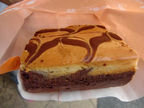 ディズニーシーのうまうまクリームチーズブラウニー W タビショク W