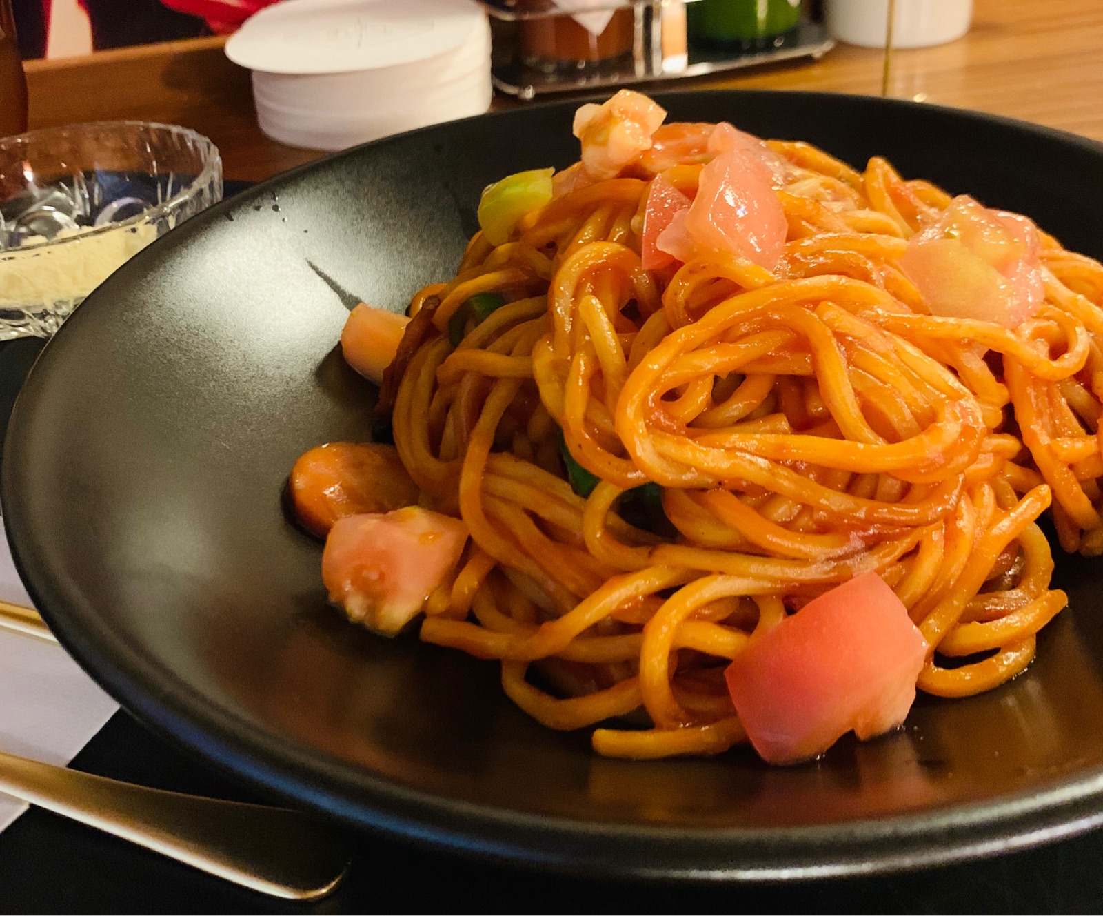 リニューアルされた東京駅で驚くほどにモチモチ麺のナポリタンランチ そんな毎日 こんな毎日 Powered By ライブドアブログ