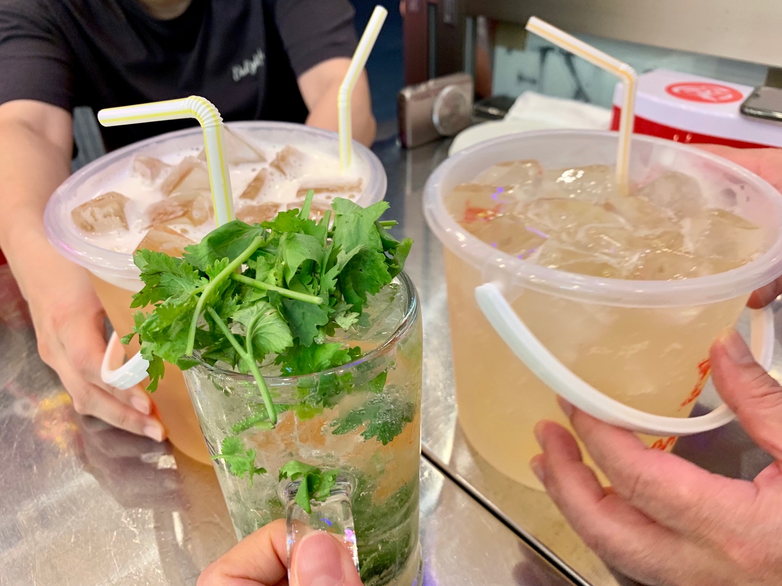 ビブグルマン3連覇のシェフがいるタイ料理屋で衝撃のバケツビール そんな毎日 こんな毎日 Powered By ライブドアブログ ビブグルマン3連覇のシェフがいるタイ料理屋で衝撃のバケツビール そんな毎日 こんな毎日 Powered By ライブドアブログ