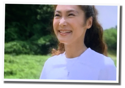 素敵な笑顔する浅野温子 白Tシャツ #ダイヤモンドの恋