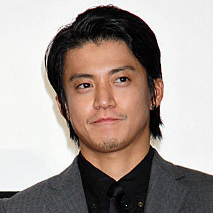 小栗旬は将来禿げそうじゃないですか 芸能人のハゲ 薄毛さんいらっしゃ い 小栗旬は将来禿げそうじゃないですか 芸能人のハゲ 薄毛さんいらっしゃ い