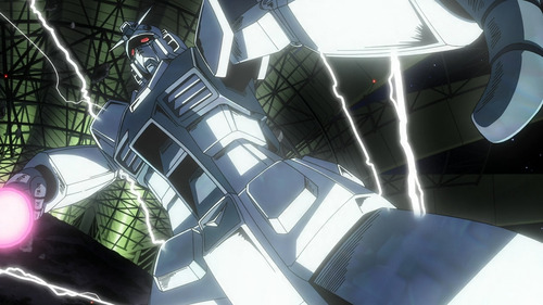ジークアクスのガンダムってなんで巨大化したの？