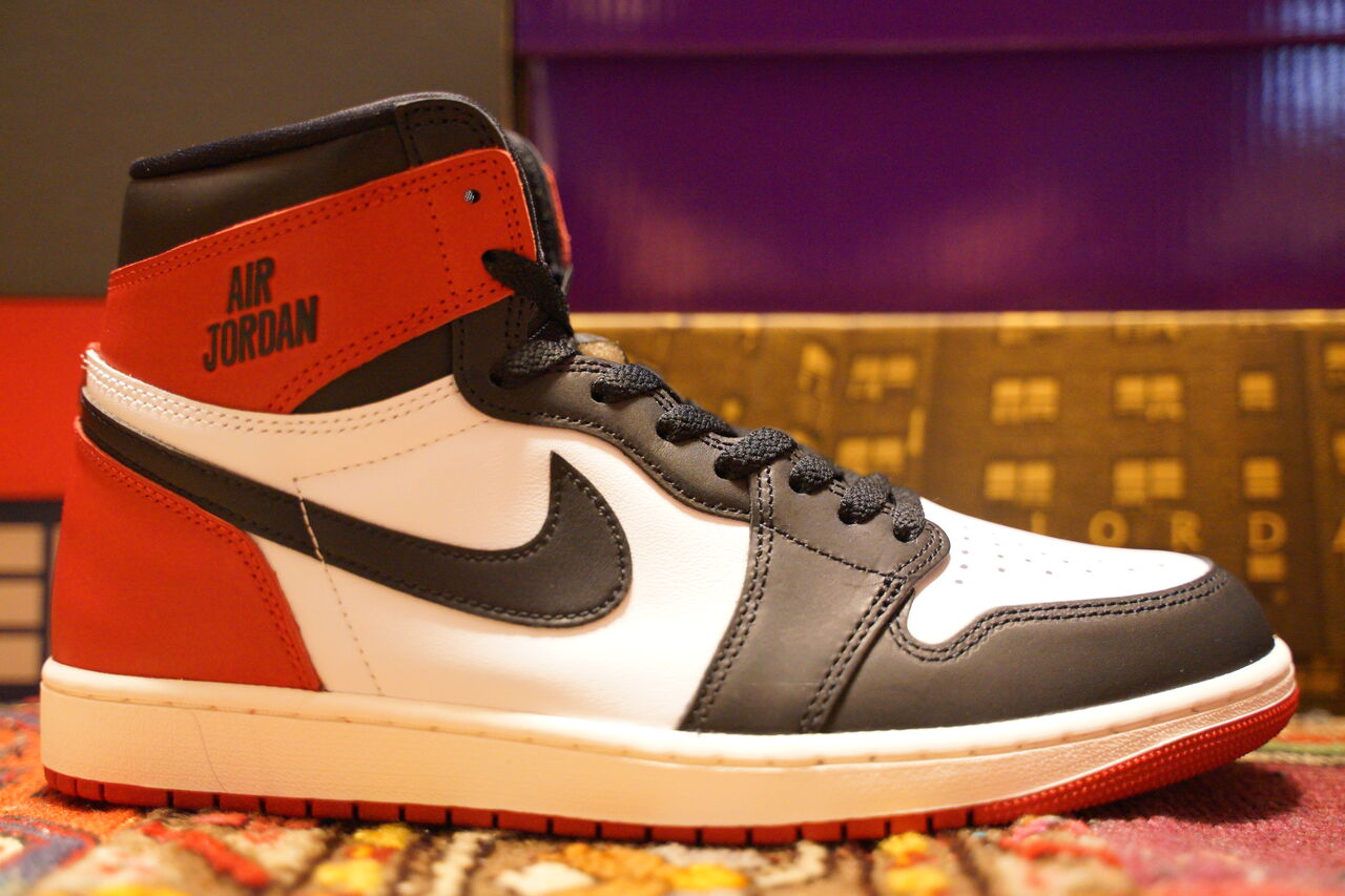 NIKE AIR JORDAN 1 RETRO HIGH OG “BLACK TOE REIMAGINED NIKE AIR JORDAN 1 RETRO HIGH OG “BLACK TOE REIMAGINED