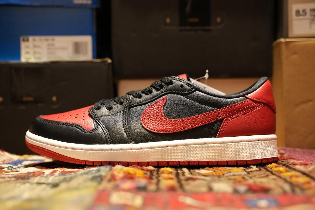 NIKE AIR JORDAN 1 LOW OG BANNED 左サイド