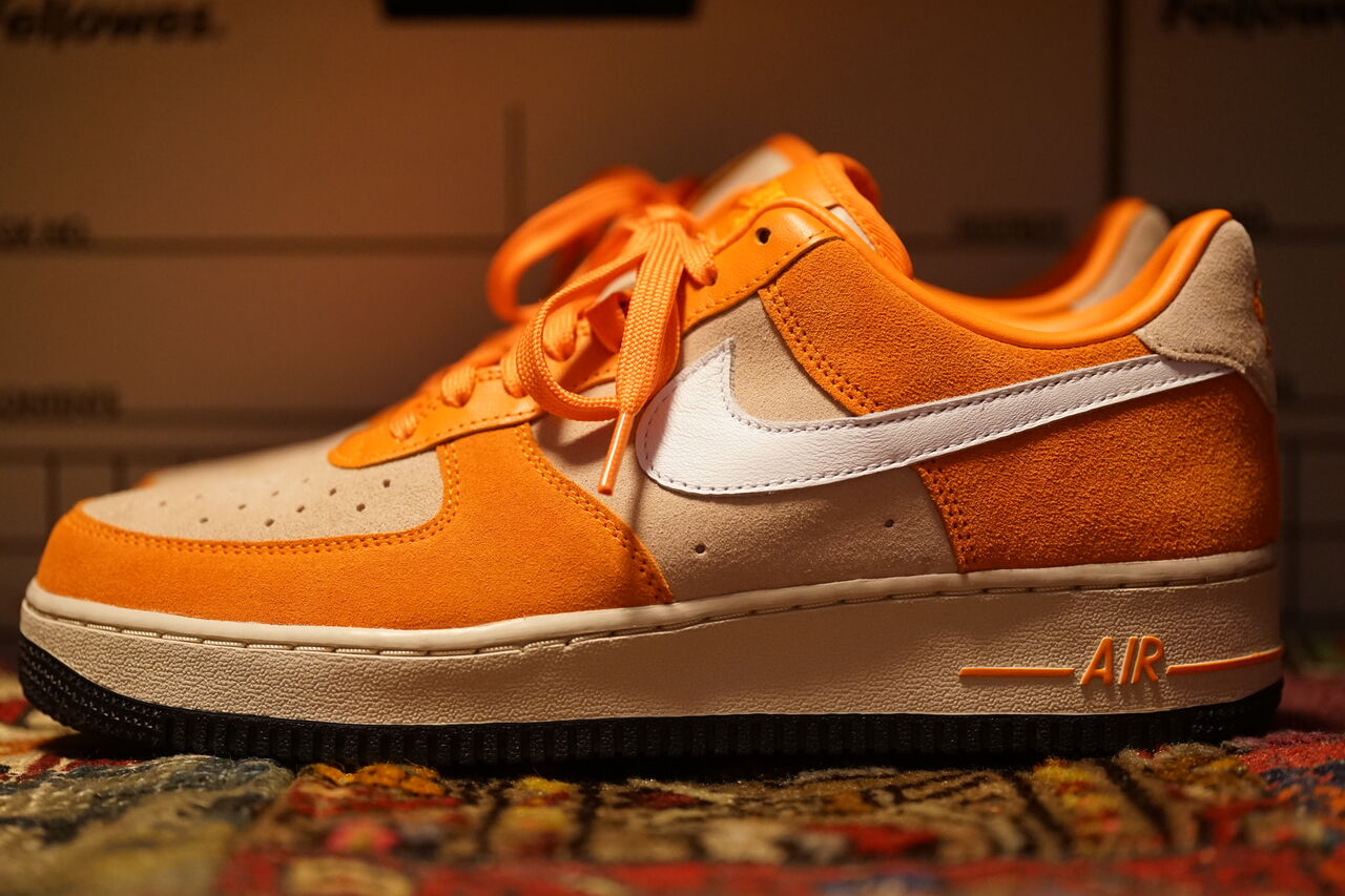 NIKE AIR FORCE 1 LOW UNLOCKED BY YOU ORANGE BOX : ああ、好きに走れ