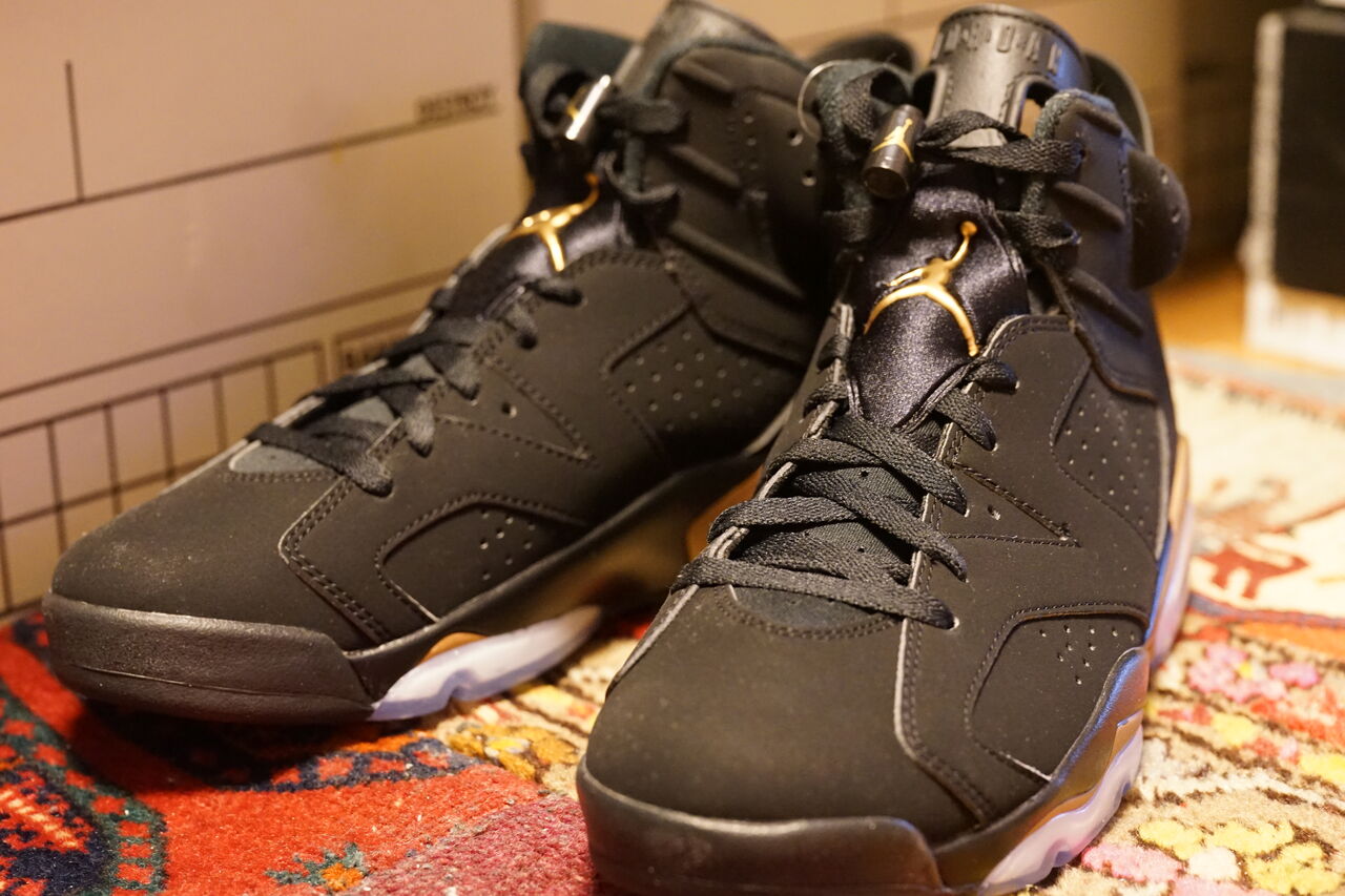 NIKE AIR JORDAN 6 RETRO DMP 