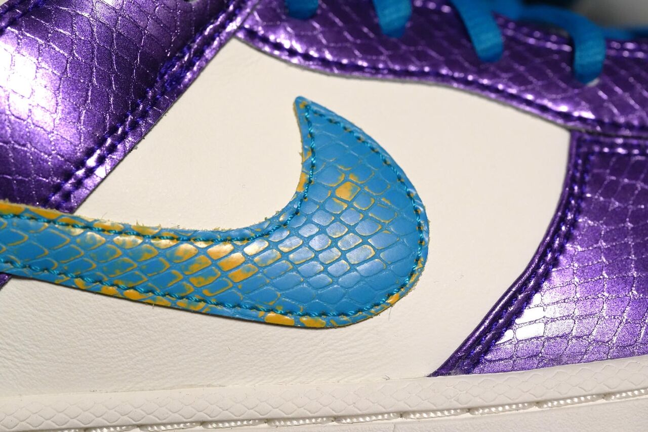 KOBE BRYANT×NIKE DUNK LOW PROTRO DRAFT DAY スウッシュ