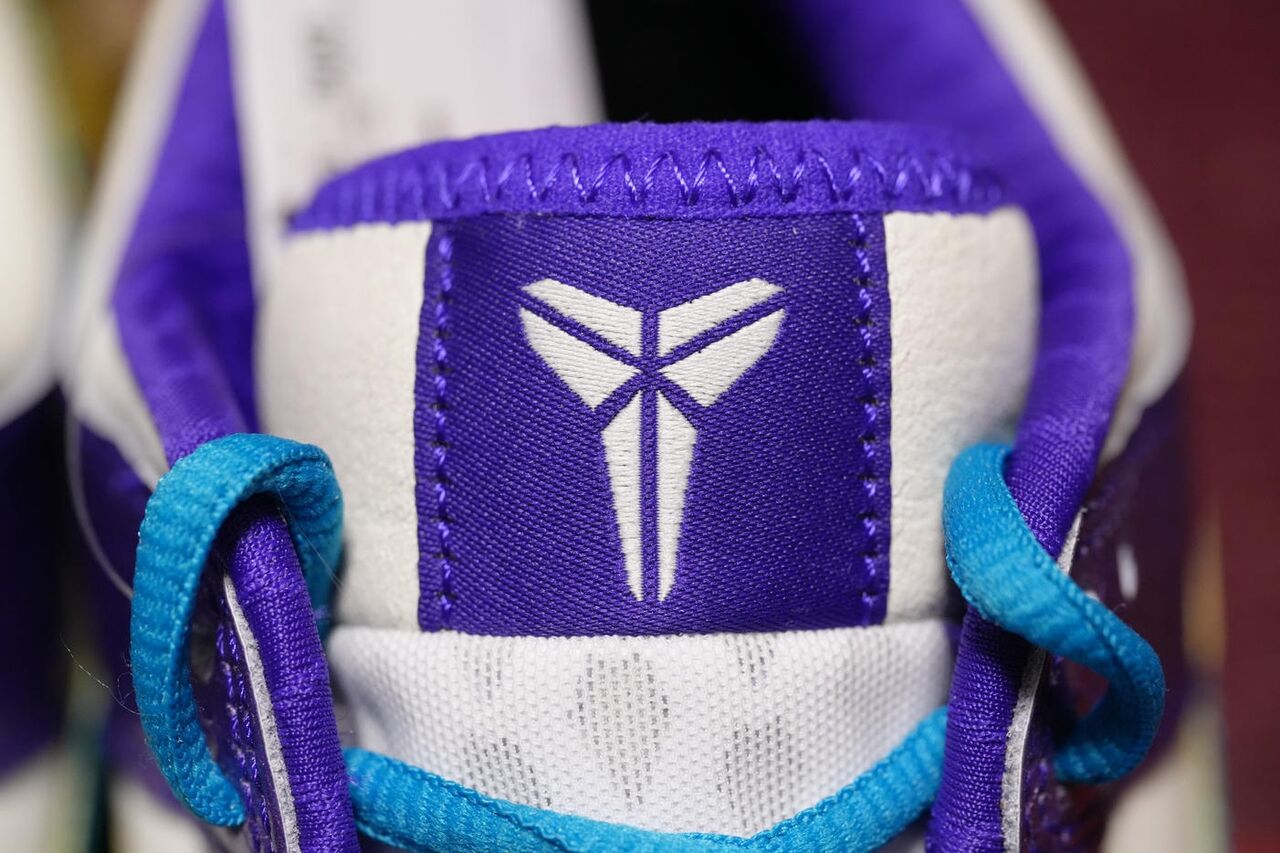 KOBE BRYANT×NIKE DUNK LOW PROTRO DRAFT DAY シュータン 表