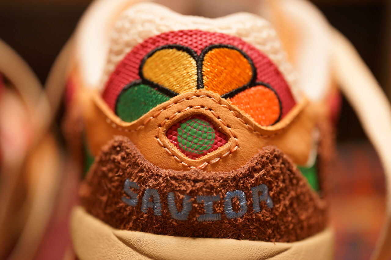 ザッキー SAUCONY×JAE TIPS GRID SHADOW2 : ああ、好きに走ればいいじゃない