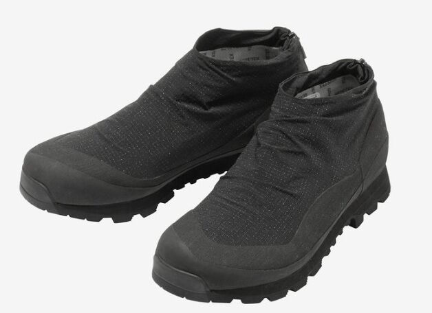 THE NORTH FACE RAIN LOW GORE-TEX 左から見た図