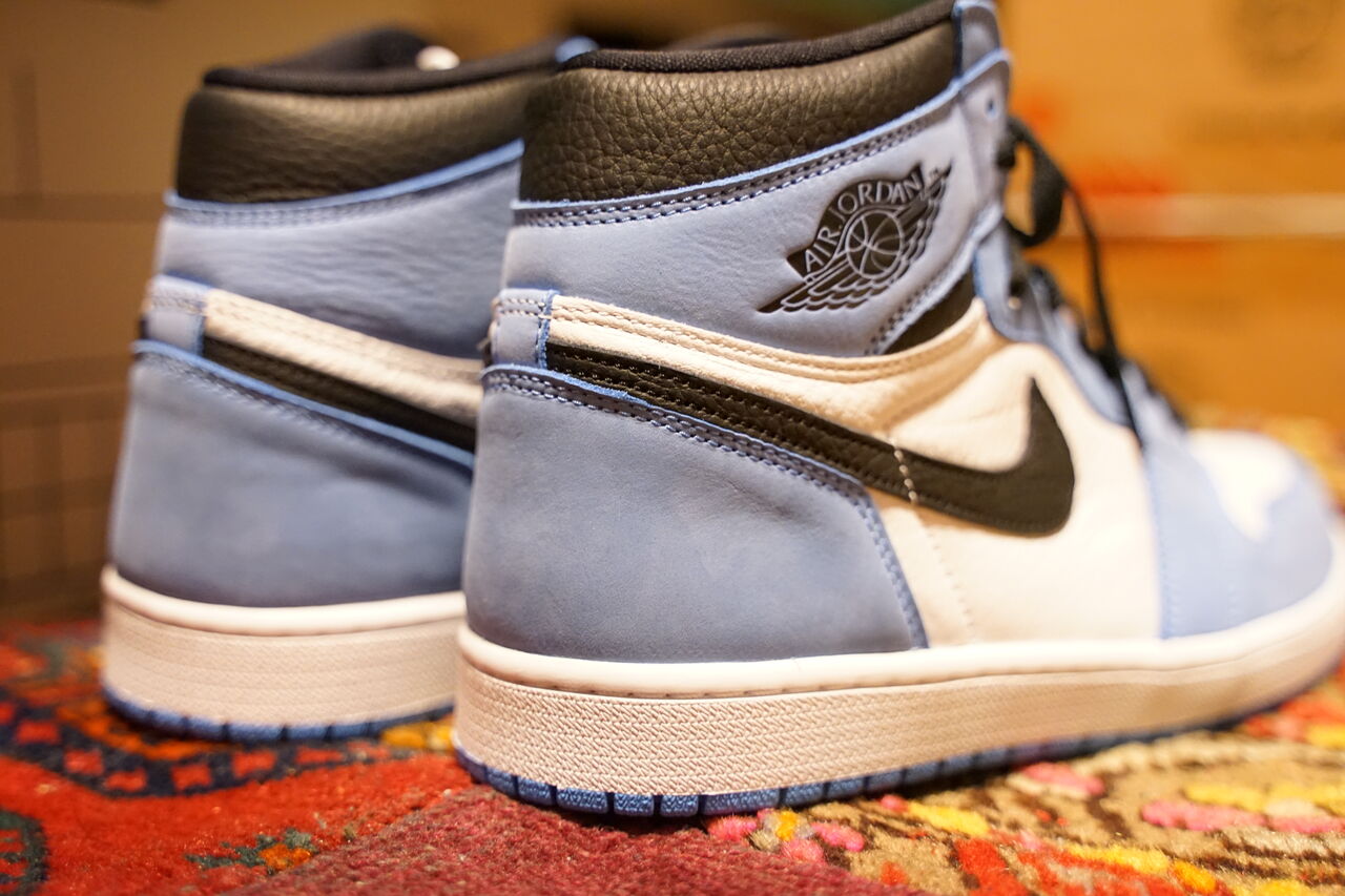 NIKE AIR JORDAN 1 HIGH OG UNIVERSITY BLUE : ああ、好きに走ればいい NIKE AIR JORDAN 1 HIGH OG UNIVERSITY BLUE : ああ、好きに走ればいい