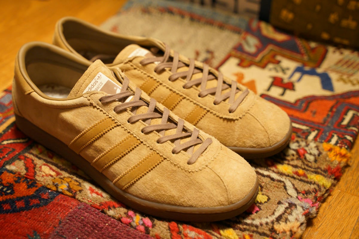 レビュー】アディダス タバコ パントーンのレザーの質感やサイズ感