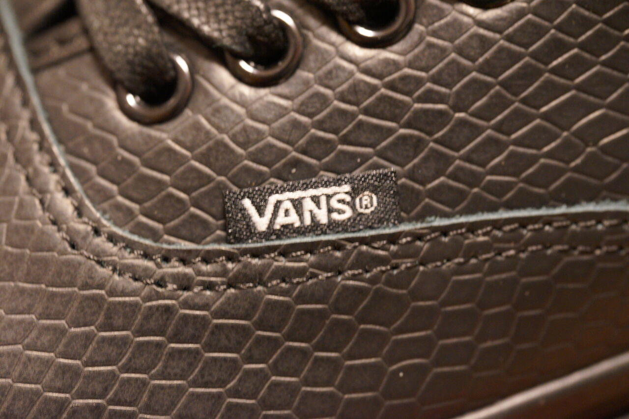 VANS×BILLY'S オーセンティック 巳年　スネーク　ヘビ柄　27.5 VANS × BILLY'S ＜YEAR OF THE SNAKE AUTHENTIC＞新年恒例の