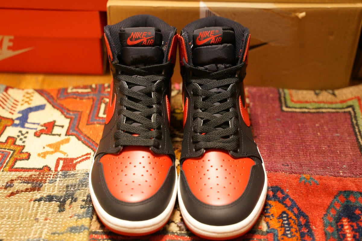NIKE AIR JORDAN 1 HIGH 85 BRED
