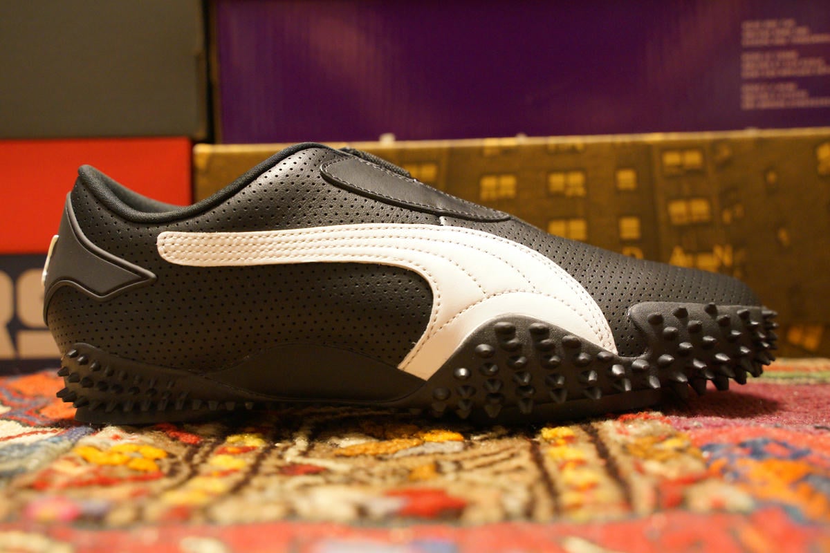 PUMA ★【スニーカー】Mostro Perforated 快適な履き心地 レビュー】プーマ モストロ パーフのサイズ感やディテールを徹底
