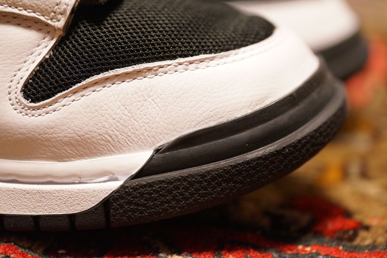 NIKE AIR DUNK LOW JUMBO REVERSE PANDA : ああ、好きに走ればいいじゃない