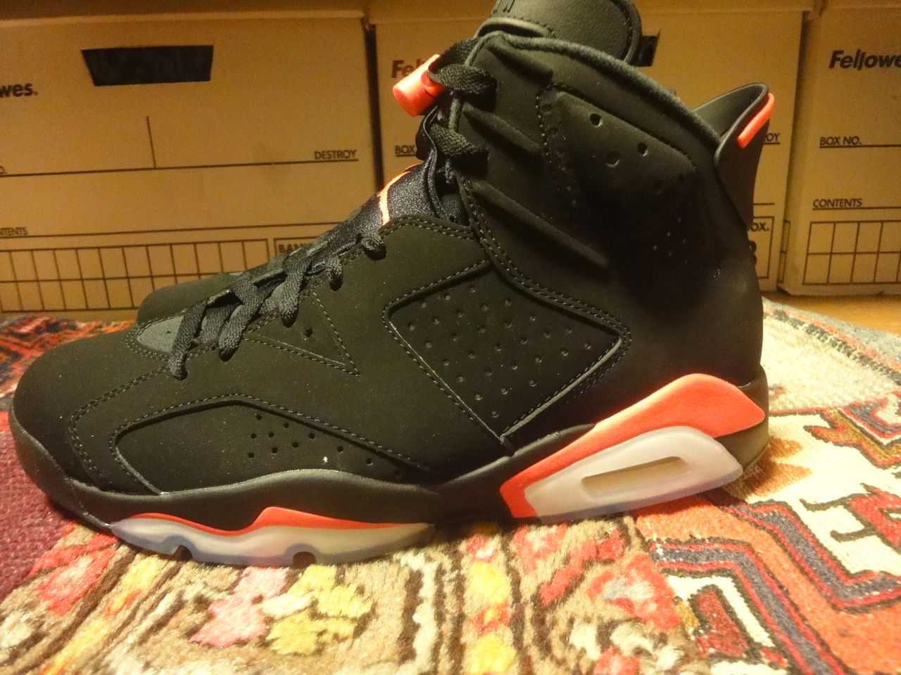 NIKE AIR JORDAN 6 RETRO OG INFRARED : ああ、好きに走ればいいじゃない
