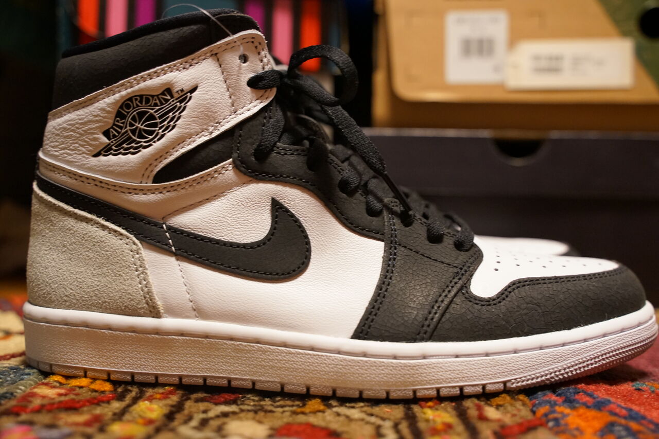 NIKE AIR JORDAN 1 HIGH OG BLEACHED CORAL : ああ、好きに走れ NIKE AIR JORDAN 1 HIGH OG BLEACHED CORAL : ああ、好きに走れ