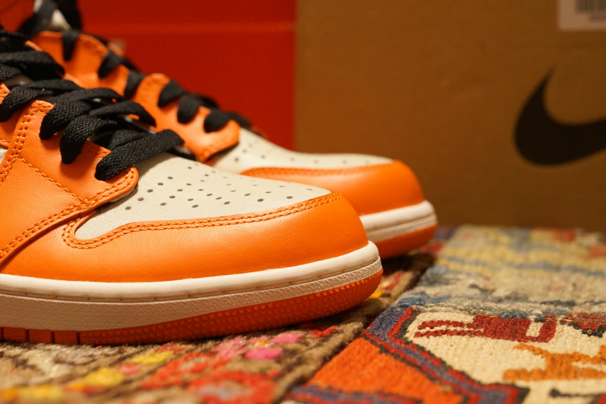 レビュー】ナイキ エアジョーダン1 シャタバ アウェイのサイズ感や