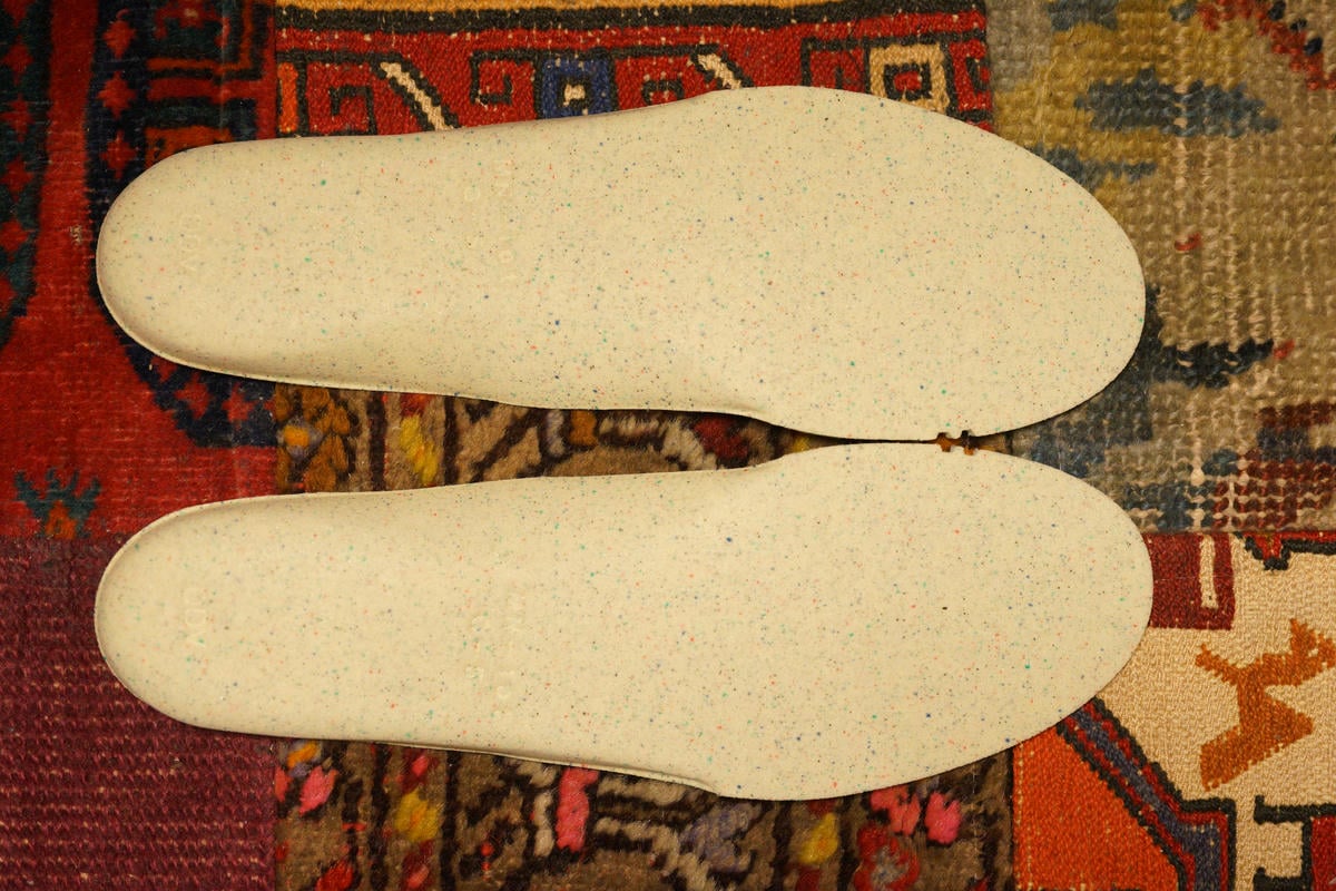 インソールの裏面は特に何もなし。