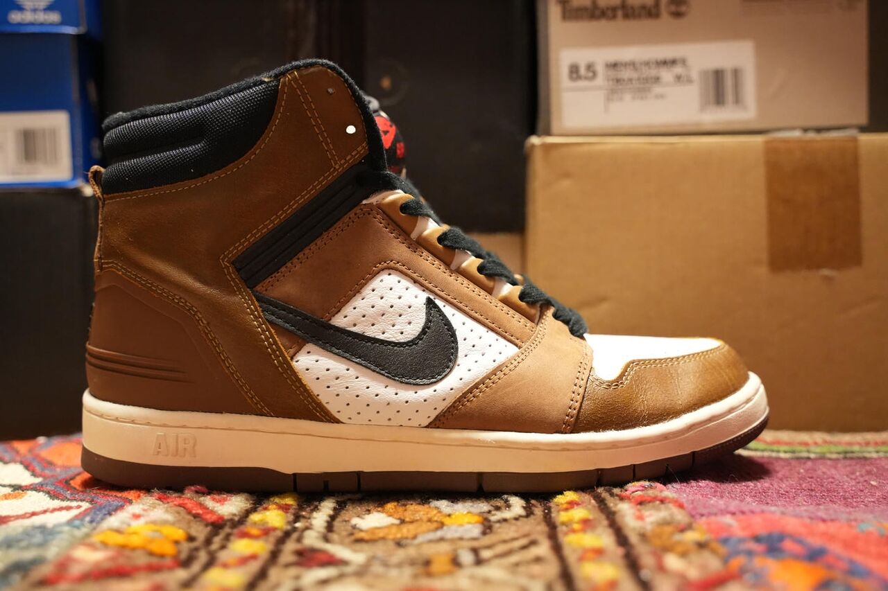 NIKE AIR FORCE2 ESCAPE 右サイド