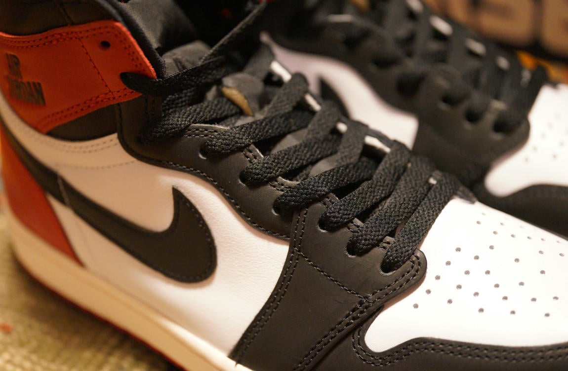 AJ1つま黒 右サイドディテール