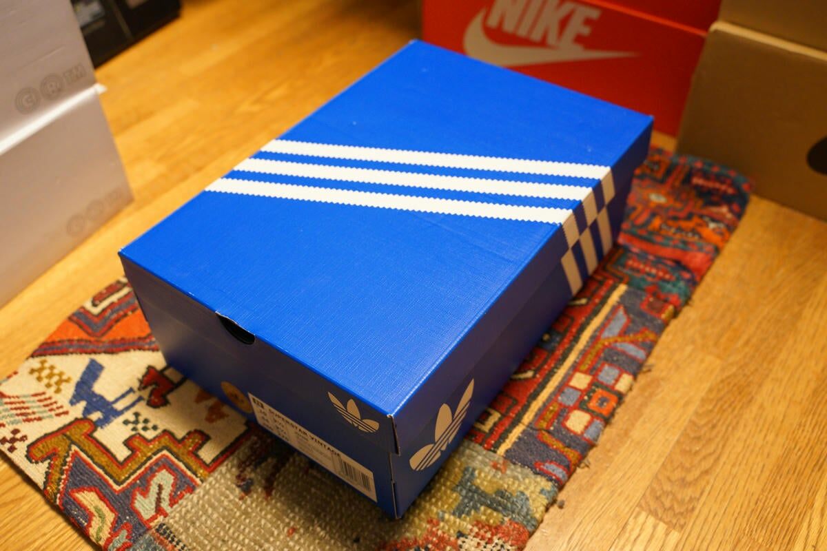 レビュー】アディダス スーパースター ヴィンテージのサイズ感やレザー