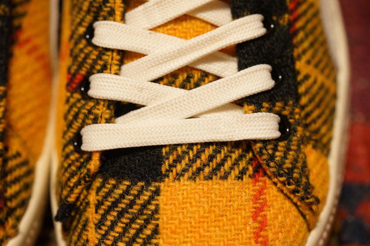 シューレースはコットン製