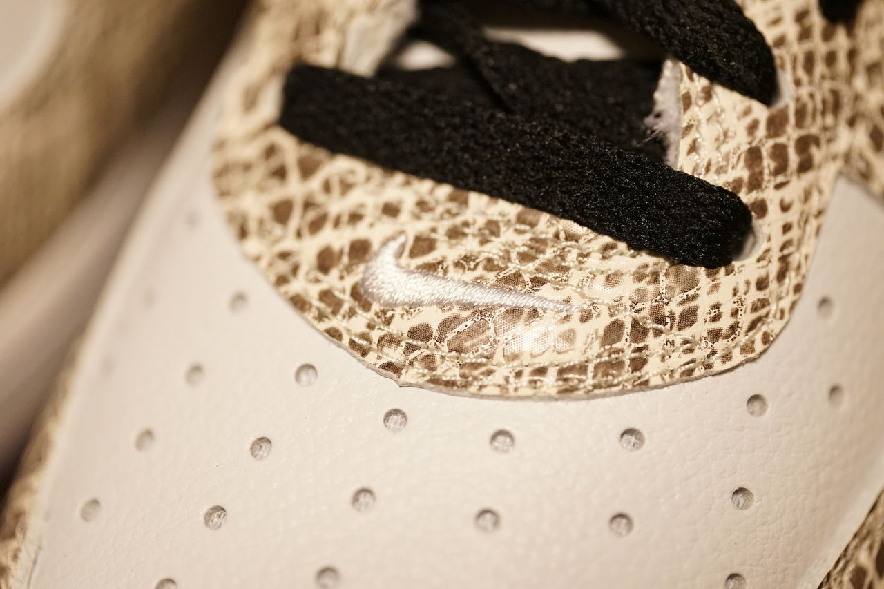 NIKE AIR FORCE 1 LOW RETORO COCOA SNAKE : ああ、好きに走ればいい