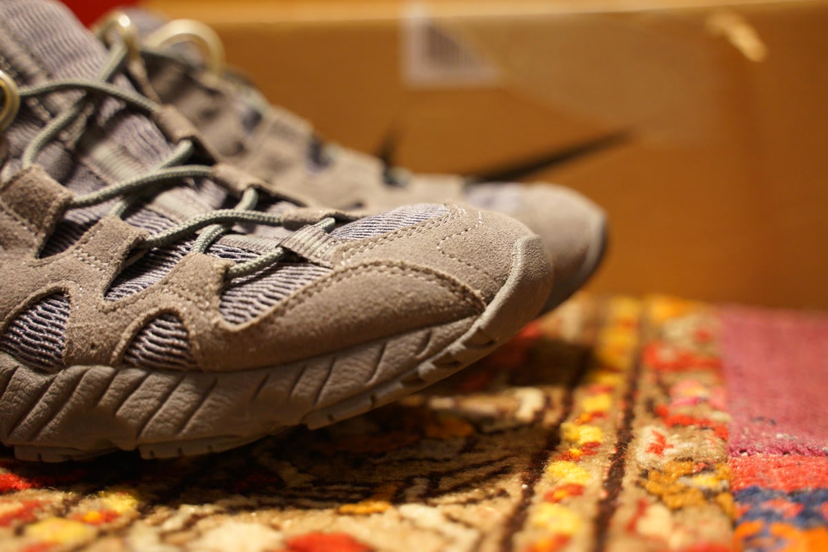 レビュー】アシックス ゲルマイ カーボンのレザーの質感やサイズ感を