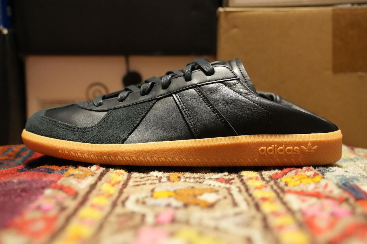 ADIDAS ORIGINALS BW ARMY DECON KJ1785 左サイド ヒール折り畳み