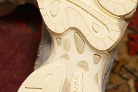 kith-nb-m1000-18-outsole-detail3