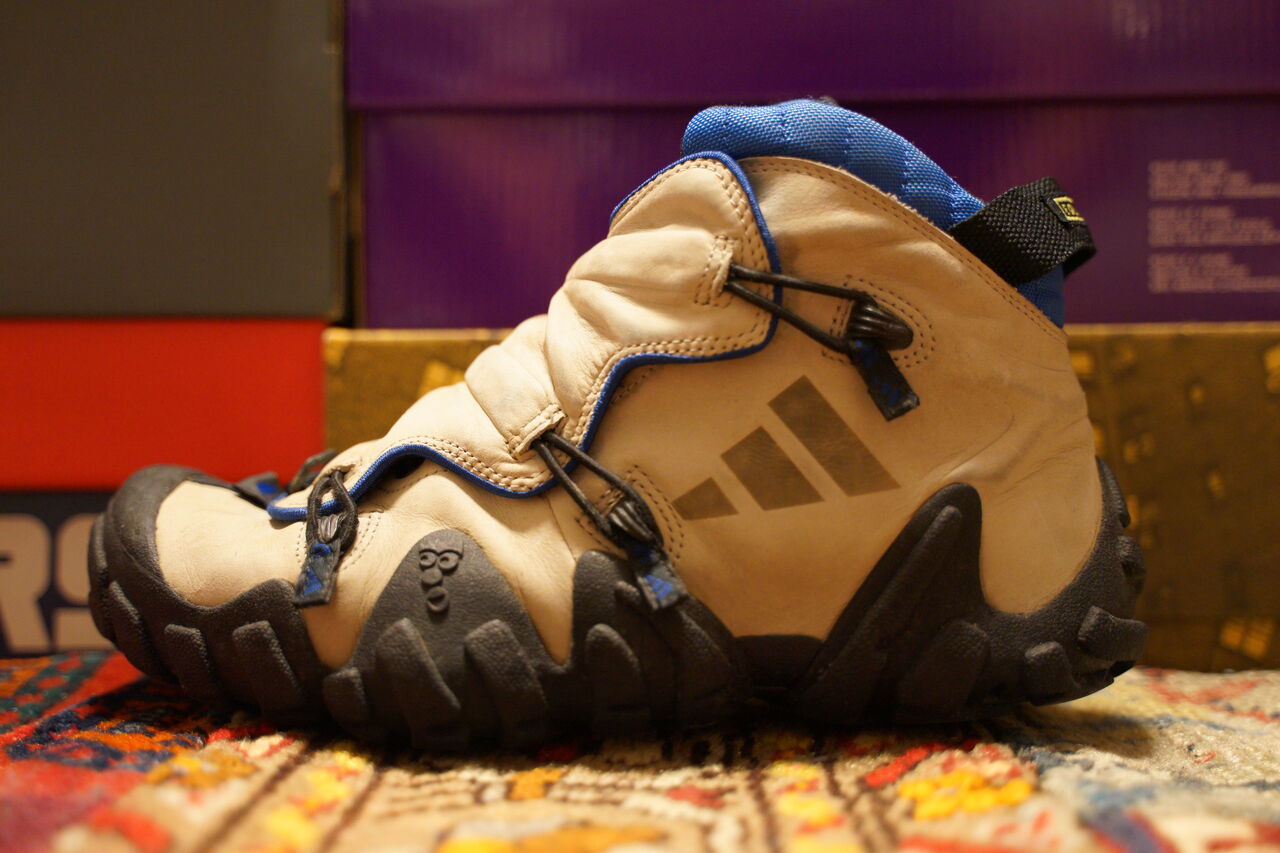 ADIDAS EQT BADLANDER 1999 : ああ、好きに走ればいいじゃない