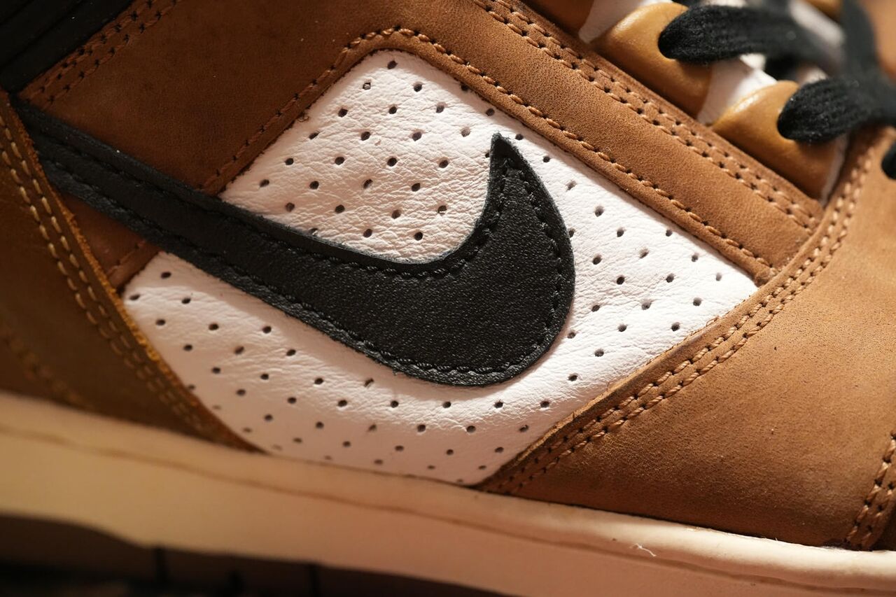 NIKE AIR FORCE2 ESCAPE サイドパネル