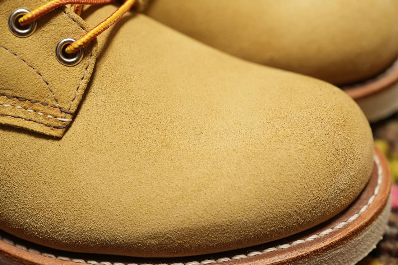 RED WING 8167 ラウンドトゥ スエードの質感